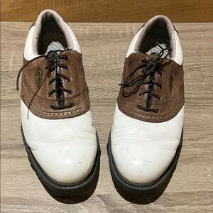 Vintage foot joy white and brown leather saddle Oxford golf shoes